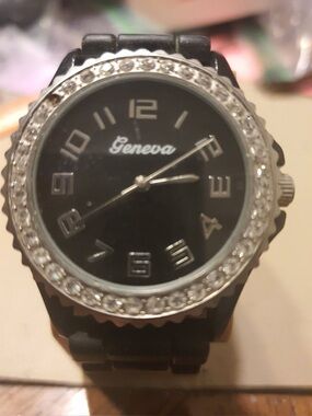 🦋10/$20🦋 Geneva Silver/Black Rhinestone Silicone Women's Watch